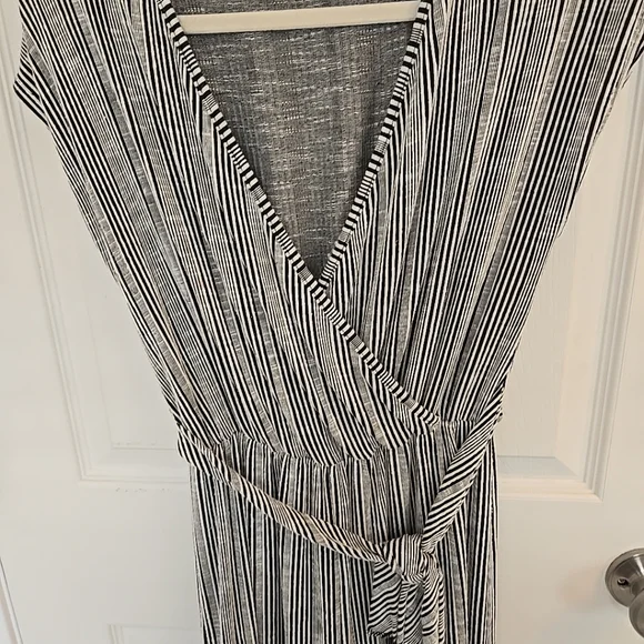 Caution To The Wind Striped Black and White Jumpsuit Medium Belted - Picture 2 of 11
